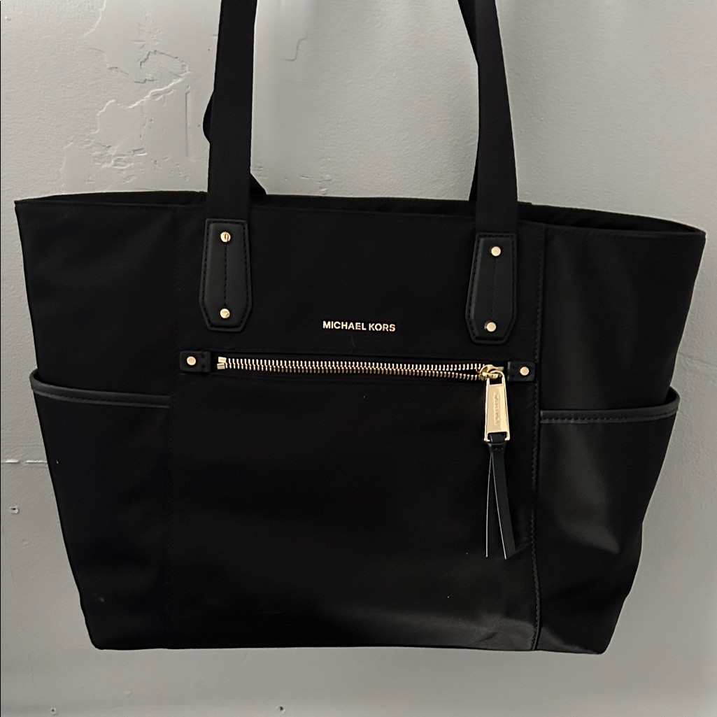 Michael Kors Jet Set Black Tote